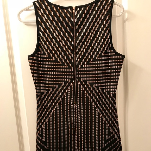 MINKPINK (Size Medium) - Picture 2 of 4